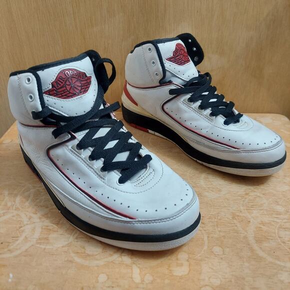 Air Jordan 2 Retro 2004 Chicago 308308-161 Men's US 8.5 White Basketball Shoes - Picture 2 of 9